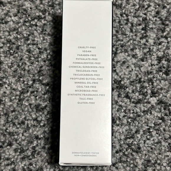 Jaclyn Cosmetics Deep Rich Skin Perfecting Blurring Tint NIB - Picture 4 of 5